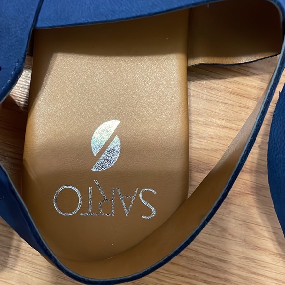 Sarto Sandals - Picture 7 of 11